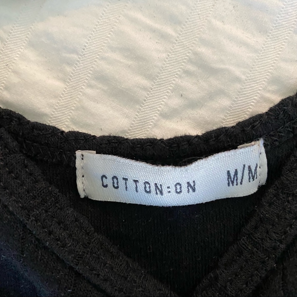 Black Ribbed Crop - Picture 3 of 3